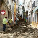 En la imagen, obras en el casco antiguo de Pontedeume