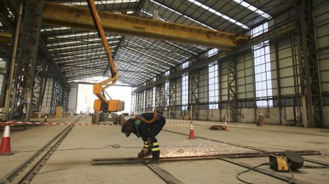 El taller de bloques planos en donde se habilita la fábrica de monopiles