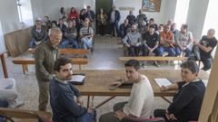 La asamblea de los vecinos de Busto para decidir sobre su posible escisi�n de Santiago fue la m�s concurrida de los �ltimos a�os.