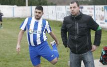 El entrenador Emilio Garc�a, a la derecha, es toda una instituci�n en el Taboada. 