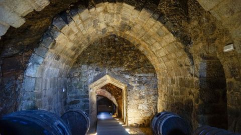 Museo do vio de Galicia.El Museo do vio de Galicia se ubica en la antigua rectoral de Santo Andr