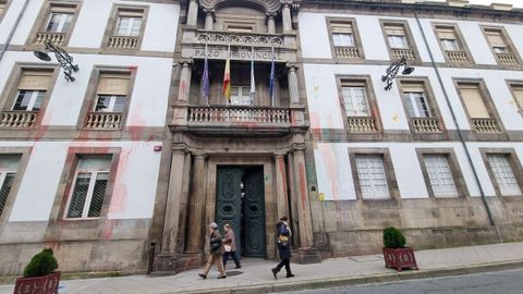 Fachada de la Diputación de Ourense.