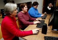 El curso incluye, tambi�n, clases de manejo de ordenadores y otras muchas materias.