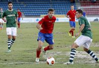 Javi Hern�ndez dio muestras de su calidad en el derbi, pero siempre estuvo muy vigilado.