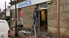 Robo de un cajero autom�tico en Vilardev�s