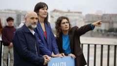 N�stor Rego, Ana Pont�n y Avia Veira, durante la presentaci�n de la candidatura del BNG al Congreso y al Senado por la provincia de A Coru�a