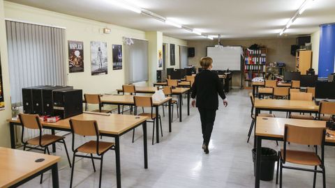 El aula de Novas Tecnolox�as tuvo que ser desmontada para surtir de equipos al resto del edificio