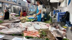 En vsperas de Nochebuena, en la plaza de abastos de Lugo haba abundancia y variedad de productos