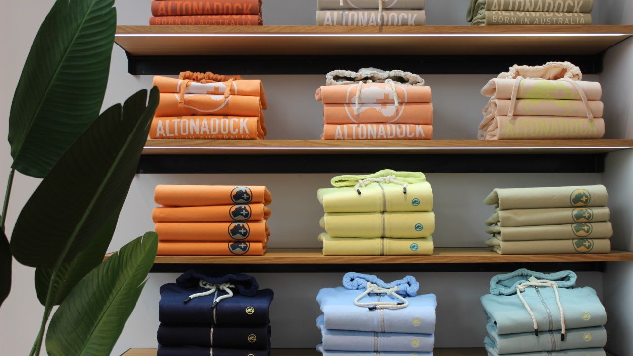 Altonadock regalara 50 camisetas durante la inauguracion de su nueva tienda de A Coruna