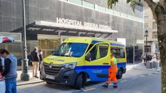 La colaboracin entre centros pblicos y privados, en la foto Povisa, se lleva a cabo para reducir las listas de espera