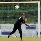Aranzubia saca de porter�a durante el entrenamiento de ayer.