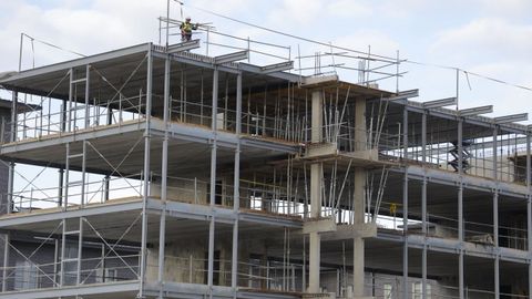 Imagen de un edificio en construcci�n en A Coru�a
