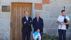 Miguel Fern�ndez Grande, en el centro, en un homenaje que le hicieron en Vilar de Santos en el a�o 2018.