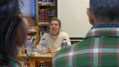 La escritora Carmen Blanco Sanjurjo durante la presentaci�n en Valdovi�o.