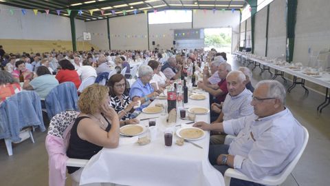 Comida de la tercera edad de Guntn 