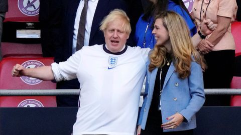 El primer ministro brit�nico Boris Johnson durante la semifinal en Wembley ante Dinamarca