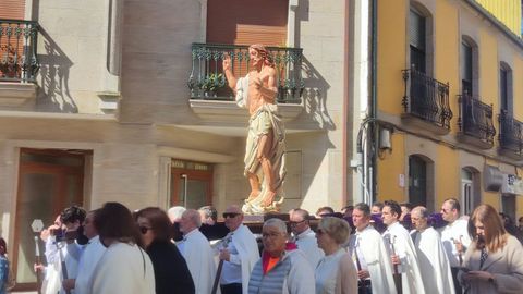 Procesi�n del Resucitado en la parroquia de O Carami�al de A Pobra