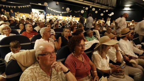 P�blico que acudi� a escuchar el preg�n