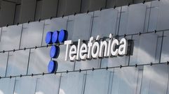 Logo de la sede de Telefnica en Madrid