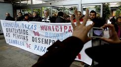 La Asamblea de Desempregados de la CIG mantiene sus movilizaciones para que viajen gratis los parados de larga duraci�n.