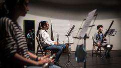 En Celanova, ensayan cuartetos o quintetos en el auditorio municipal por secciones