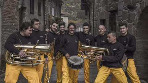 La charanga BCB actuar en Celanova