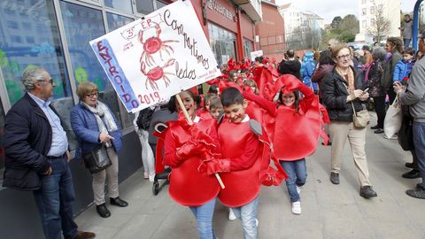 Desfile de comparsas del colegio Bel�n por el Carnaval
