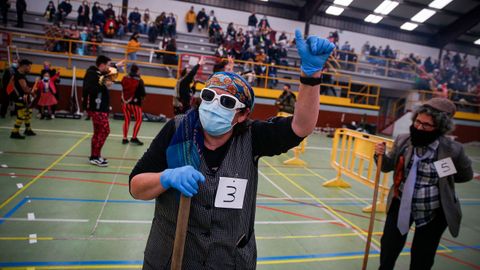 Concurso de disfraces en el carnaval de Outes.