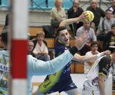 A �ngel Iglesias tuvo un papel destacado por la ausencia del lesionado Suso Soli�o. 