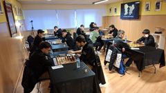 Momento del enfrentamiento entre el Xadrez Ourense y el Mos