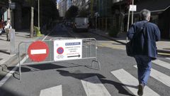 La peatonalizaci�n de calles en el Ensanche durante los fines de semana sigue en vigor y el Concello solo se plantea levantarla en Santiago de Chile