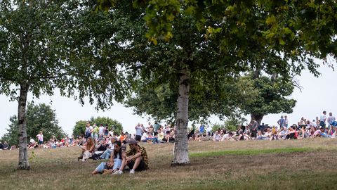 Eclipse total en Asturias desde el Parque de los Pericones, en Gij�n
