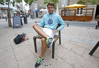 Barros compagina su faceta de fisioterapeuta del Pontevedra con la de taekuondista. 