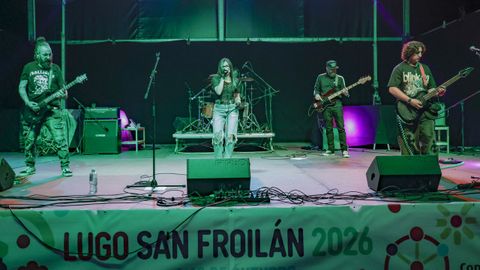 Ambiente callejero en el San Froil�n 2026