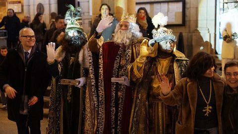 Cabalgata de Reyes de Ourense.En Ourense miles de niños pidieron a los Reyes Magos caramelos y disfrutaron con una cabalgata de dos horas de duración