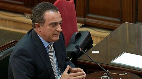 Manel Castellv�, alto mando de los Mossos: �El presidente dijo que nos comprend�a, pero que hab�a un mandato del pueblo�