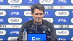 Lolo Escobar, entrenador del Real Avil�s. 
