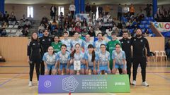 La plantilla de la selecci�n gallega sub-16 antes de comenzar la final contra Catalu�a.