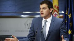 Albert Rivera: �Tendemos la mano al PSOE y tambi�n al PP, porque sabemos que ser�n necesarios�