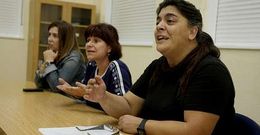 La directiva del Anpa se reuni�n ayer tras una peque�a entrevista con la nueva directora. 