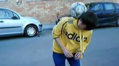 Isaac Cuenca exhibe sus habilidades cuando era ni�o