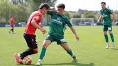 El c�ntabro Dani Gonz�lez fue titular y se cruz� en su banda con Ra�l Chasco