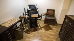 El museo etnogr�fico quirogu�s expone dos antiguas imprentas que pertenecieron a los almacenes El Derroche. La de la imagen, de principios del siglo XX, es la m�s moderna y de mayor tama�o