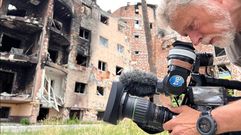 El c�mara ourensano Miguel �ngel de la Fuente en uno de los conflictos b�licos en los que ha trabajado