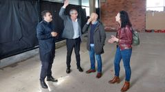 Manuel Came�ns, segundo por la izquierda