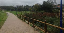 El estanque para los patos se realizar� junto al regato de A Regueira, al pie de la pista de aterrizaje.