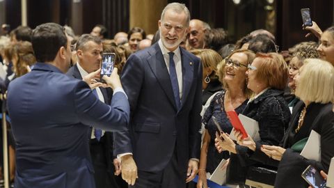 El rey Felipe tras asistir al tradicional concierto de los Premios Princesa de Asturias