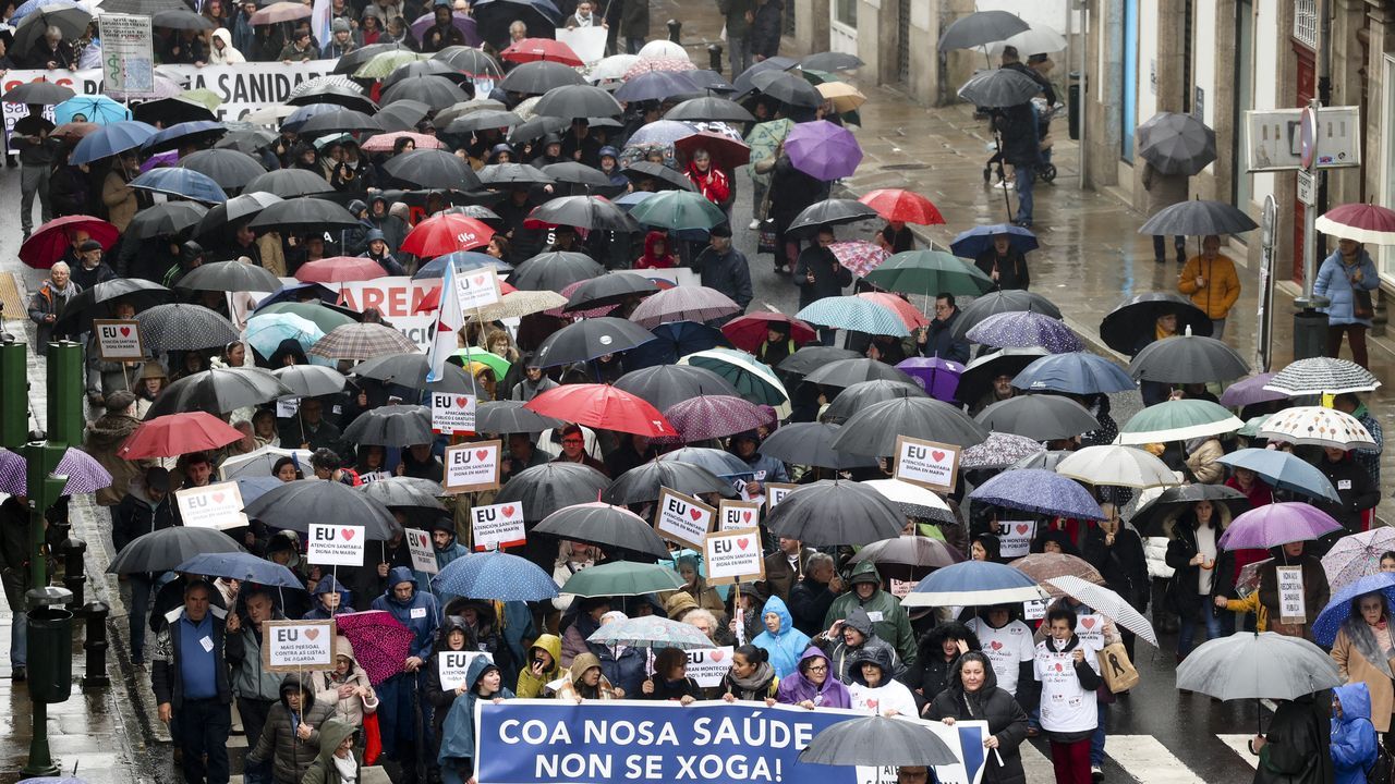 SOS Sanidade Pública reivindica en Santiago el fin de los recortes y ...
