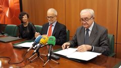 Javier Nadal y Jos� Mar�a Quir�s firman el acuerdo de colaboraci�n