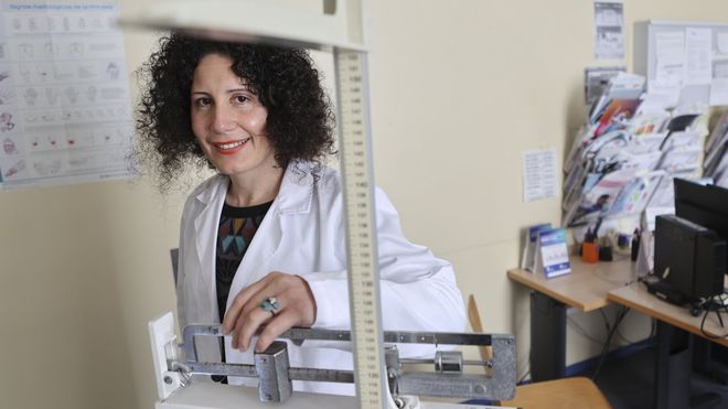 La nutricionista Almudena Seijido, en el centro de salud Fontenla Maristany